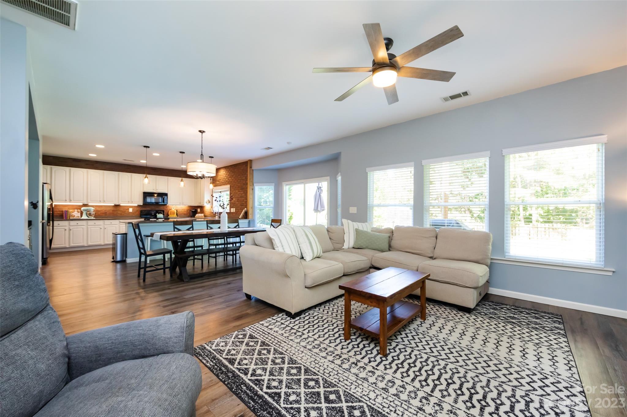 9317 Seamill Road Charlotte, NC 28278 - Photo 8 of 45 Gallery Image 8