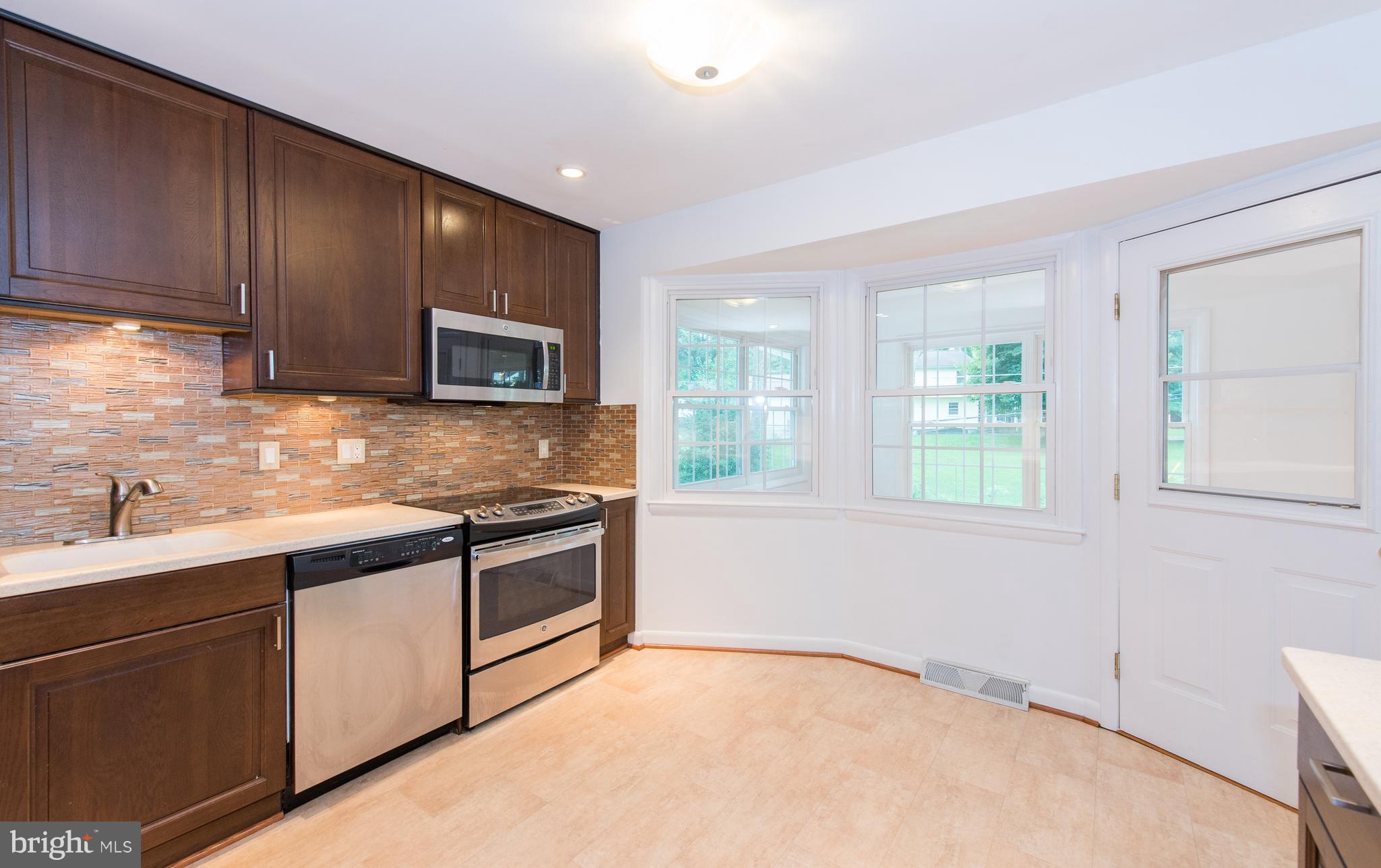 2914 Southview Road Ellicott City, MD 21042 - Photo 12 of 30 Kitchen
