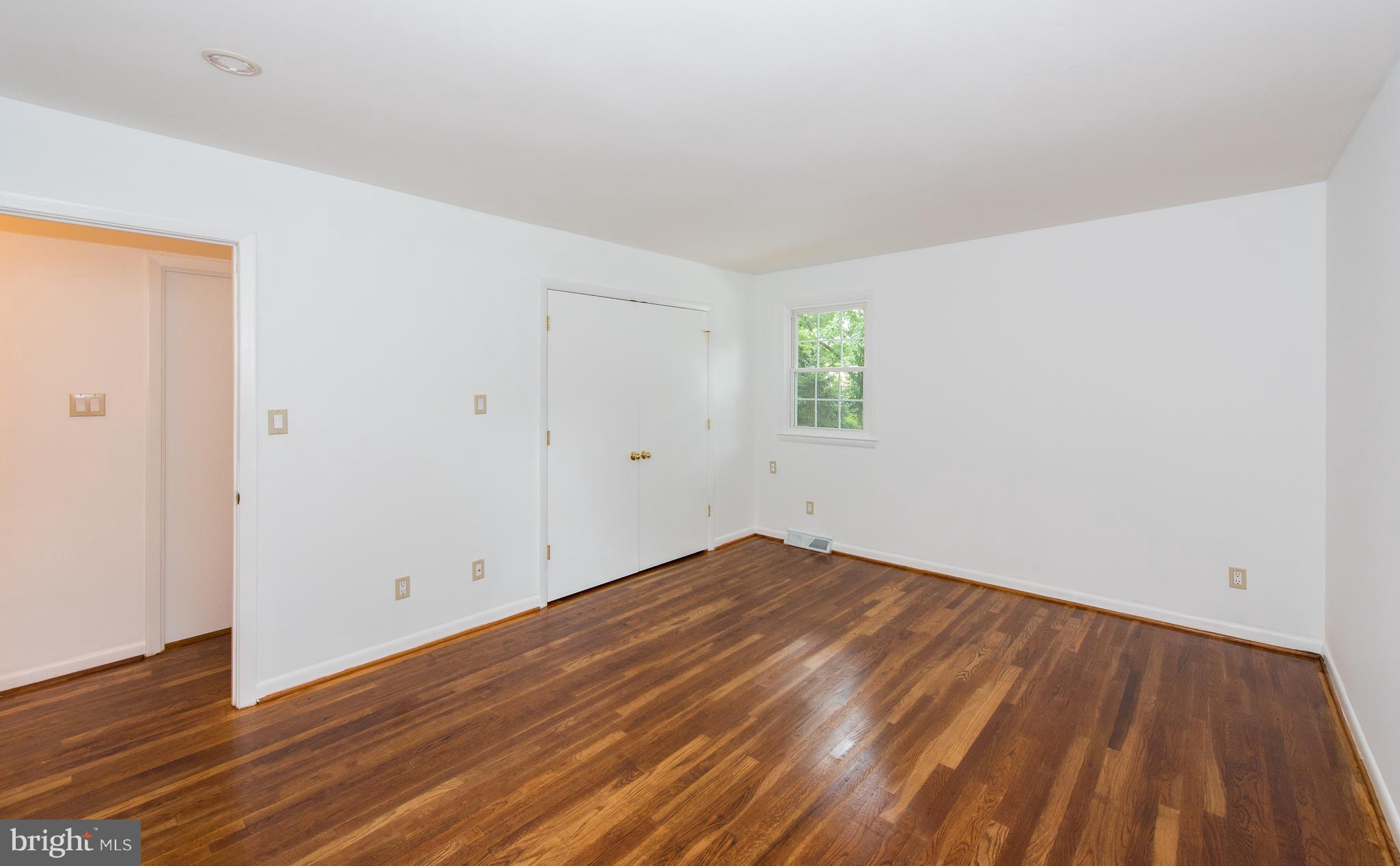 2914 Southview Road Ellicott City, MD 21042 - Photo 17 of 30 Bedroom (Master)