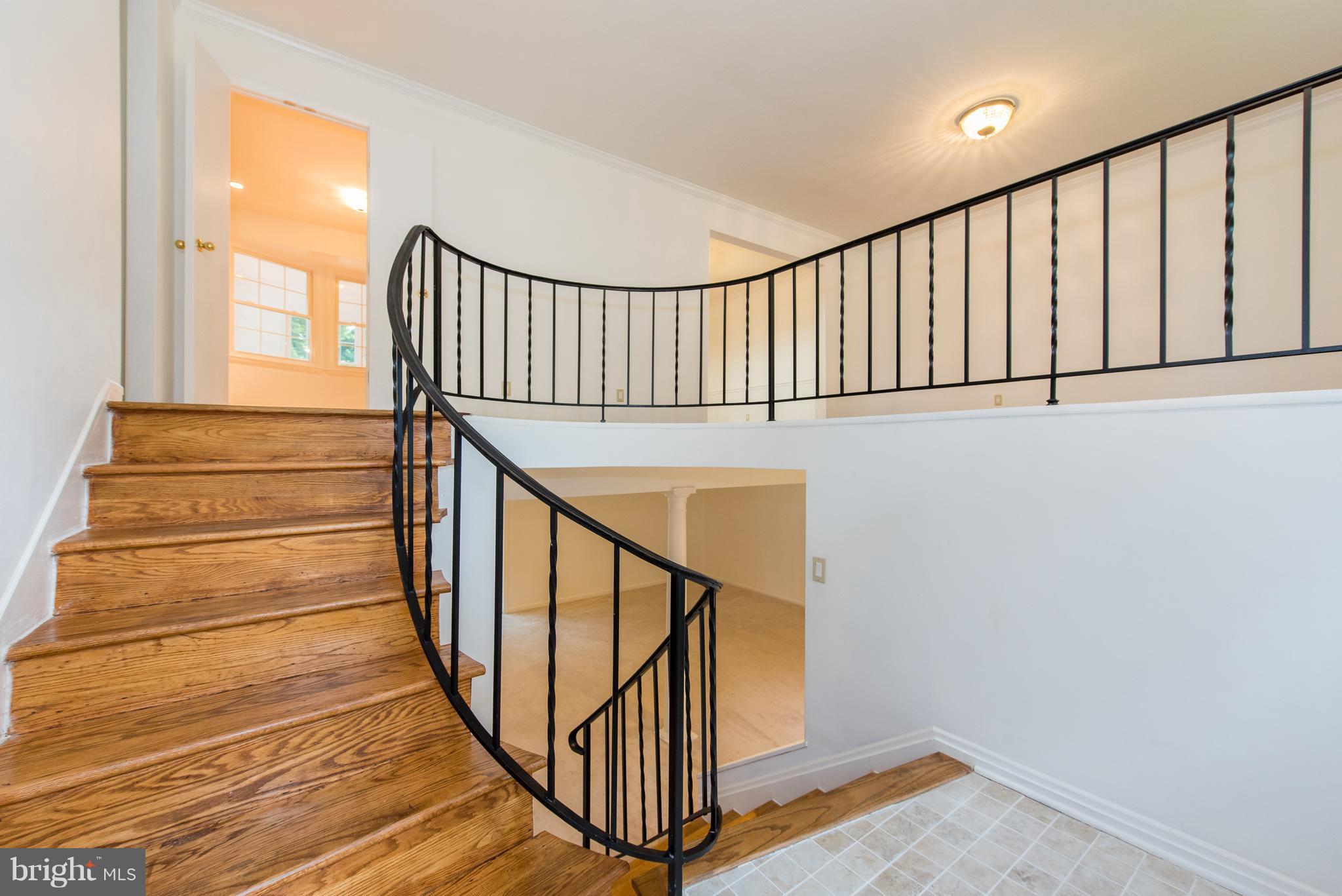2914 Southview Road Ellicott City, MD 21042 - Photo 3 of 30 Foyer