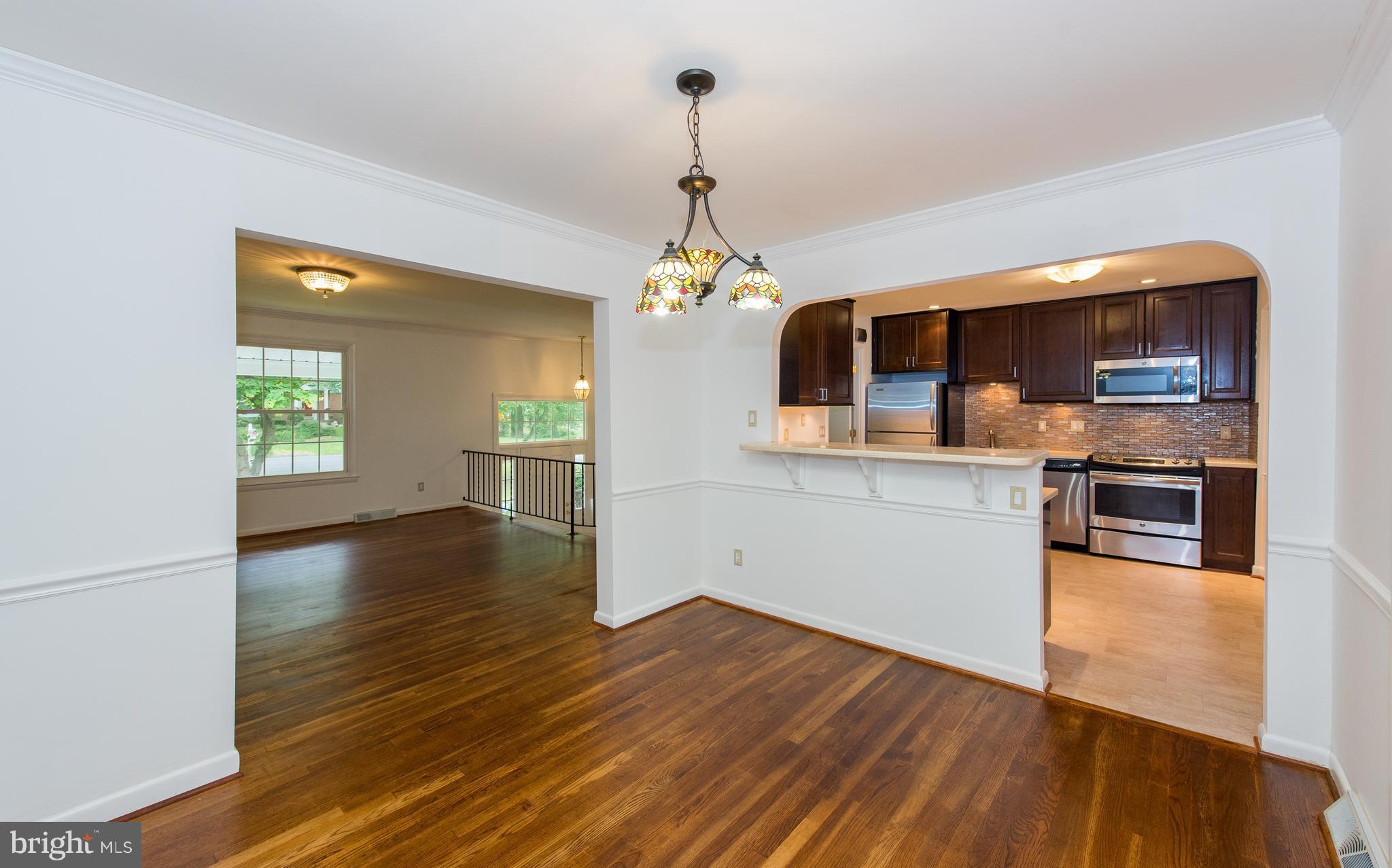 2914 Southview Road Ellicott City, MD 21042 - Photo 8 of 30 Dining Room