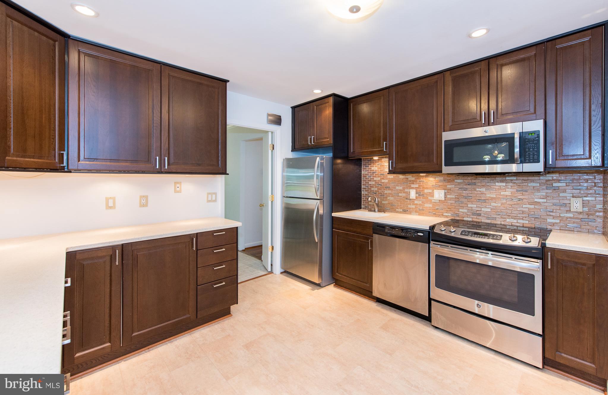 2914 Southview Road Ellicott City, MD 21042 - Photo 10 of 30 Kitchen