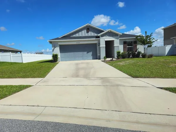 $1,900 | 2058 Ficus Street, Mascotte, FL 34753