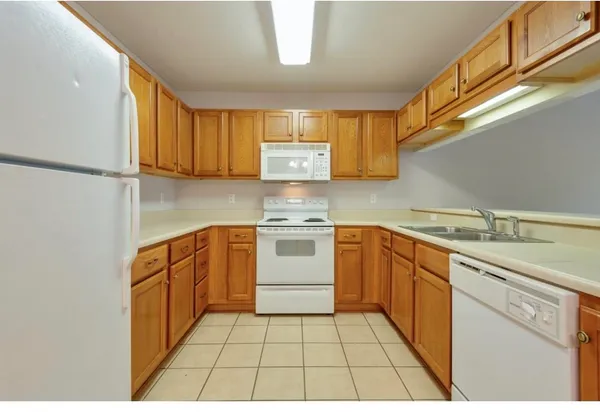 $172,500 | 4434 Northwest Gearhart Road, Unit 2102, Tallahassee, FL 32303