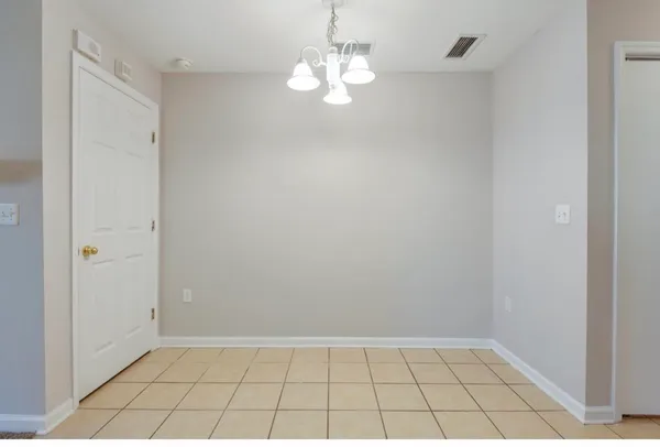 $172,500 | 4434 Northwest Gearhart Road, Unit 2102, Tallahassee, FL 32303