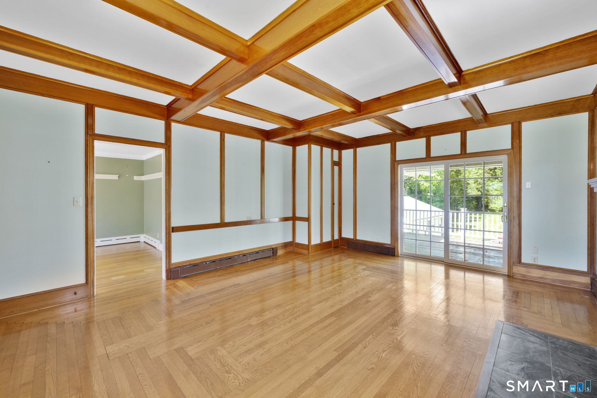 697 Woodtick Road Waterbury, CT 06705 - Photo 5 of 40