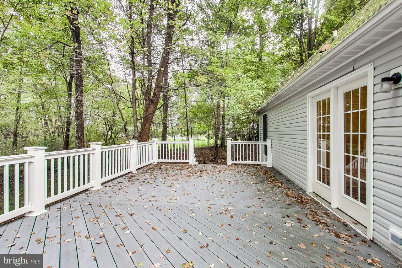 8829 Green Valley Road Union Bridge, MD 21791 - Photo 23 of 29 Deck