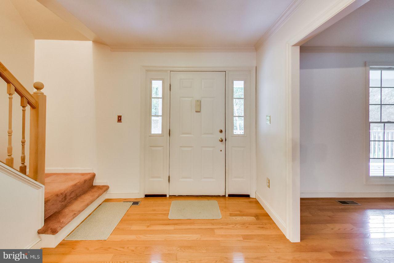 8829 Green Valley Road Union Bridge, MD 21791 - Photo 5 of 29 Foyer