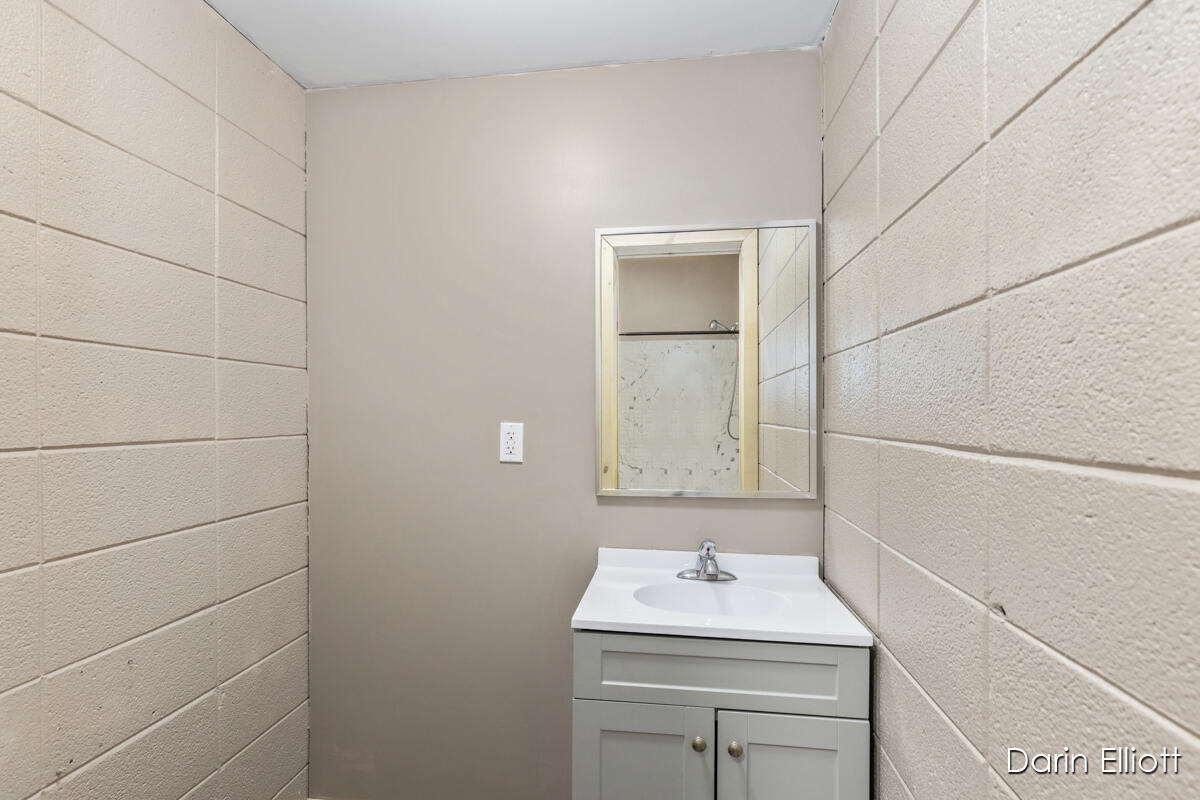 306 Russell Street Hubbardston, MI 48845 - Photo 54 of 92