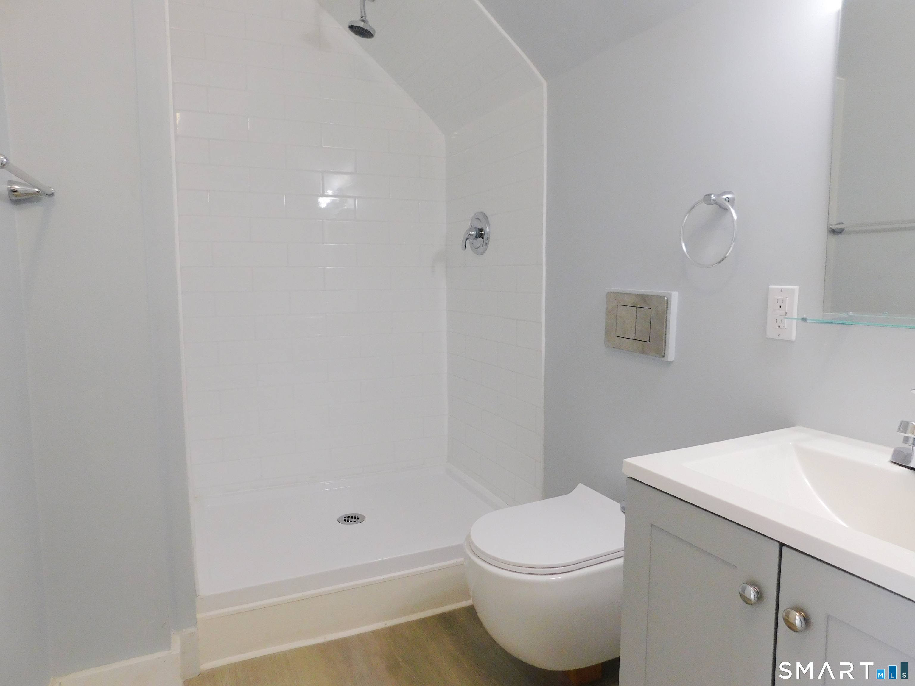 47 Spring Street Wallingford, CT 06492 - Photo 4 of 18