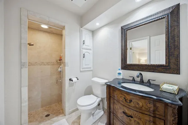 $4,950 | 1425 North Peytonville Avenue, Southlake, TX 76092