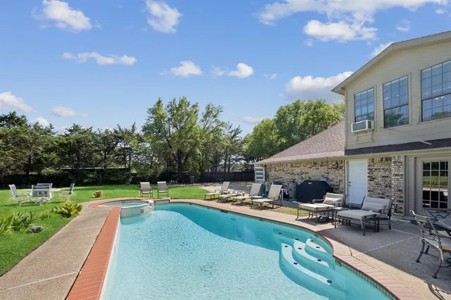 $4,950 | 1425 North Peytonville Avenue, Southlake, TX 76092