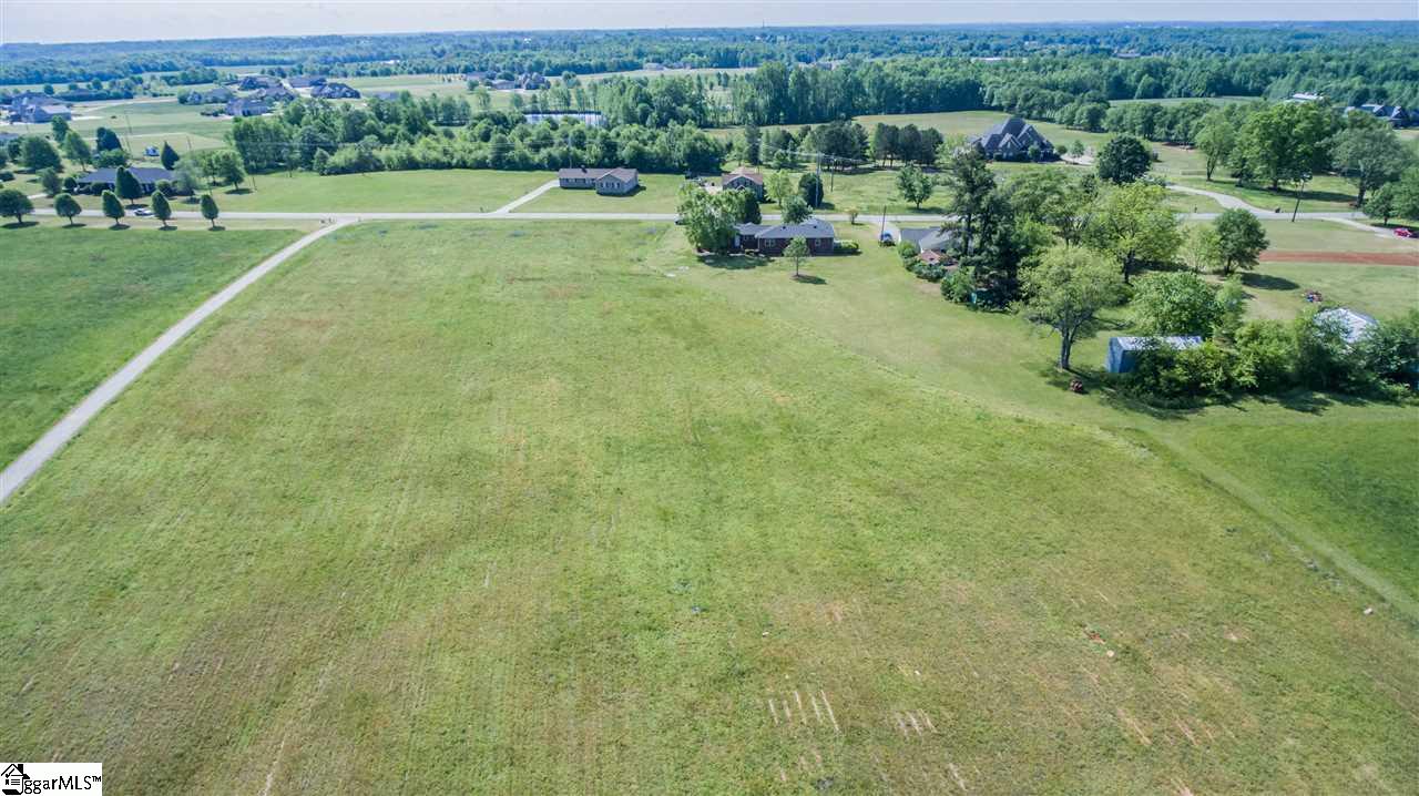 909 Brockman Road Greer, SC 29651 - Photo 3 of 35 Gallery Image 3