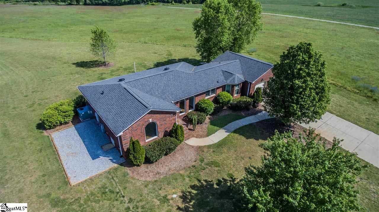 909 Brockman Road Greer, SC 29651 - Photo 4 of 35 Gallery Image 4