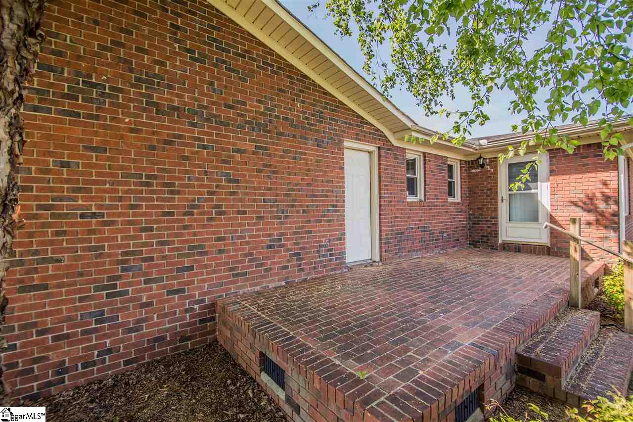 909 Brockman Road Greer, SC 29651 - Photo 31 of 35 Gallery Image 31