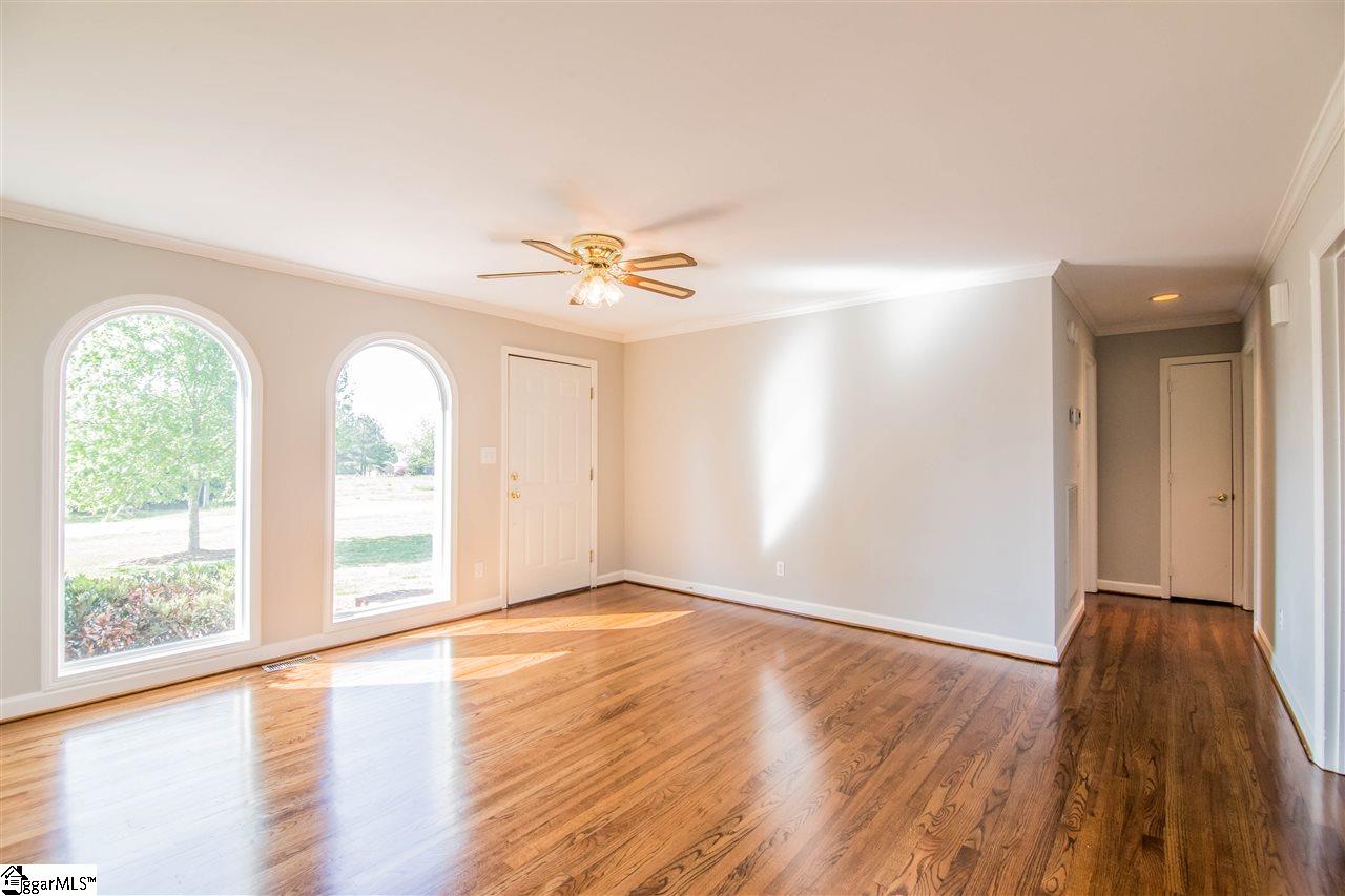 909 Brockman Road Greer, SC 29651 - Photo 7 of 35 Gallery Image 7