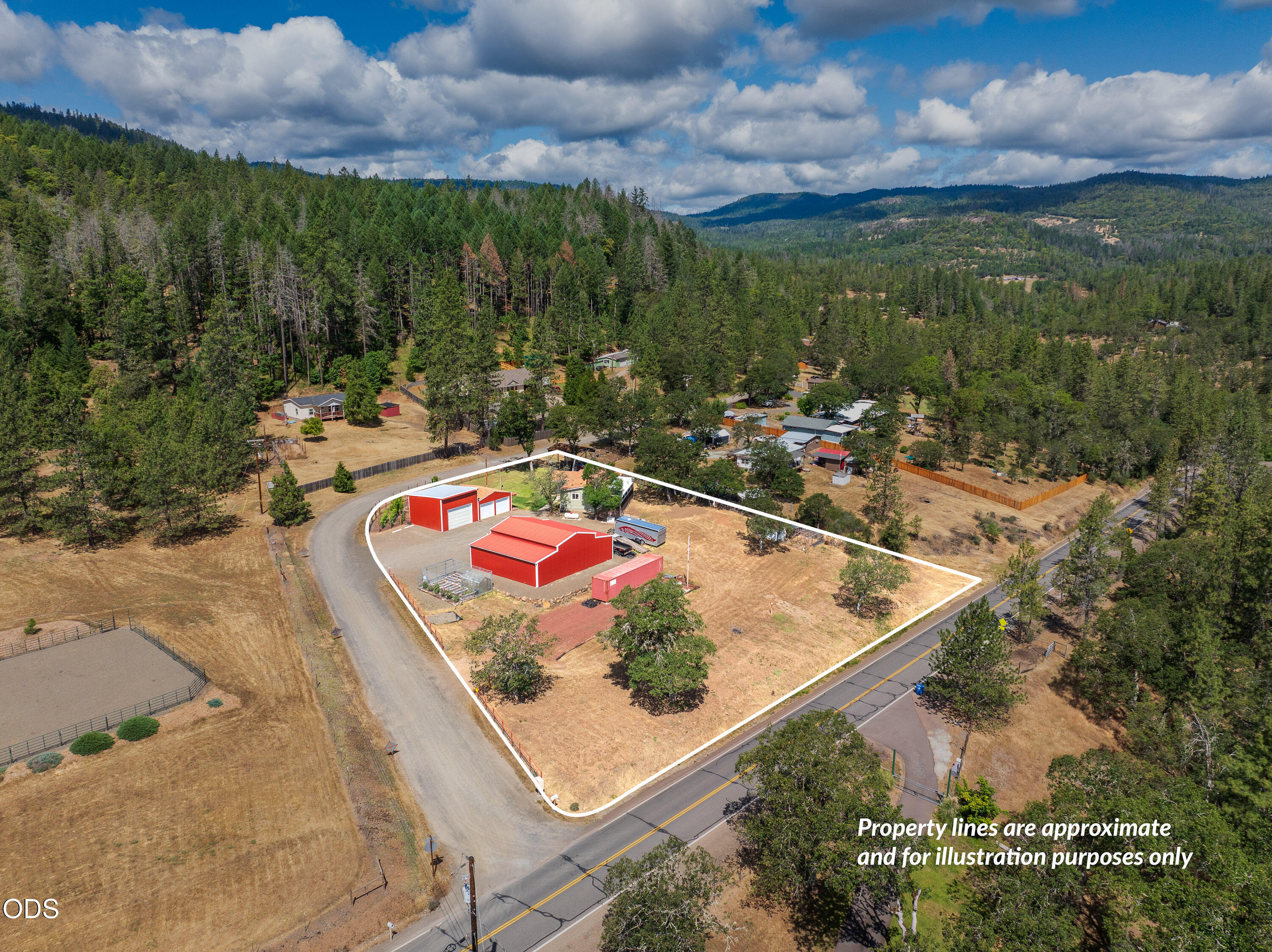 130 Kitty Drive Eagle Point, OR 97524 - Photo 2 of 41