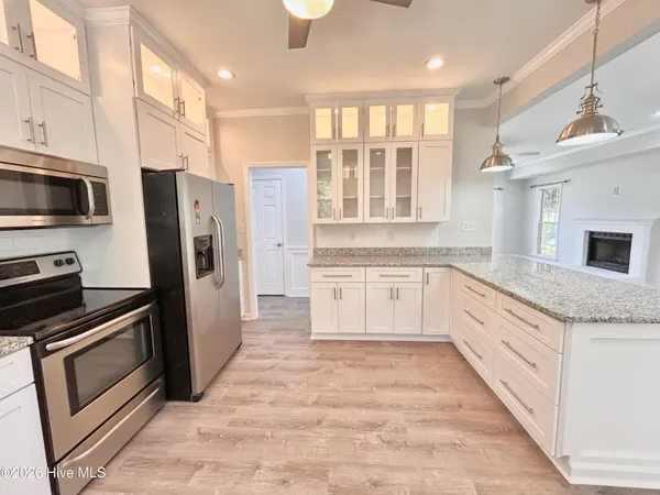 $2,400 | 1006 Meridian Drive, Sneads Ferry, NC 28460