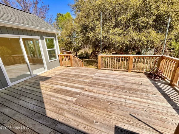 $2,400 | 1006 Meridian Drive, Sneads Ferry, NC 28460