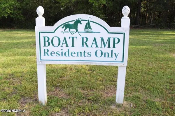 $2,400 | 1006 Meridian Drive, Sneads Ferry, NC 28460