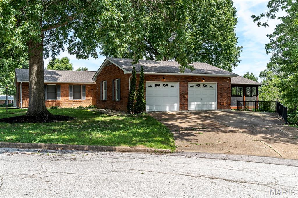 308 Bourbeuse Road Union, MO 63084 - Photo 3 of 43
