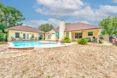$575,000 | 18609 Venture Drive, Point Venture, TX 78645
