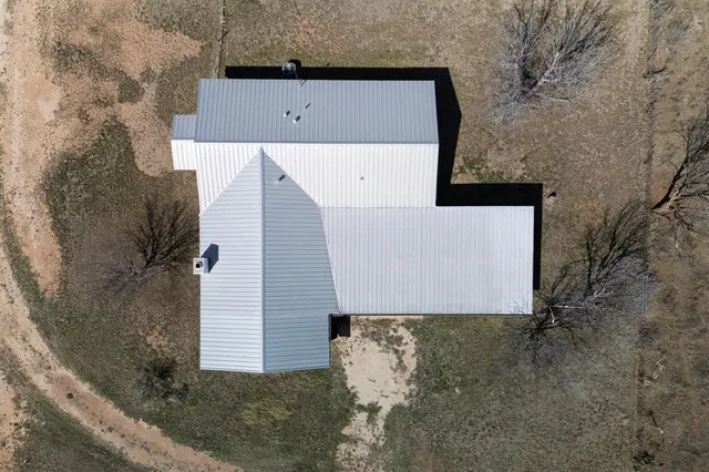 $299,000 | 909 Crockett Street, Santa Anna, TX 76878