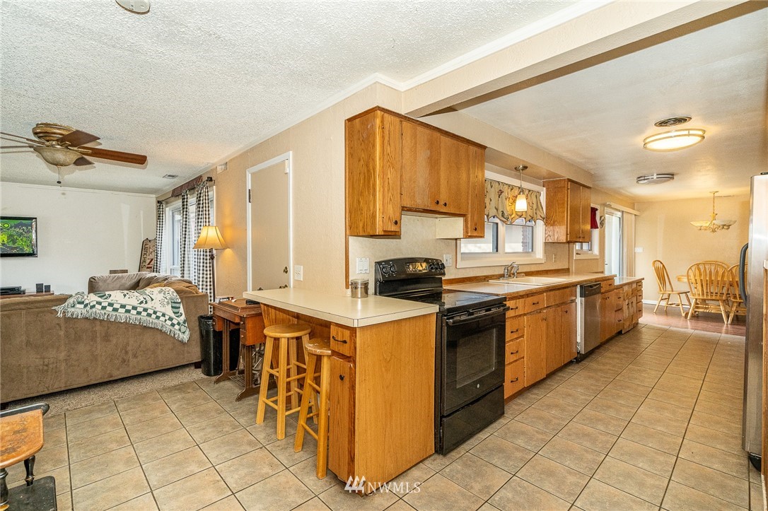 623 Southwest 16th Street Chehalis, WA 98532 - Photo 8 of 30 Gallery Image 8