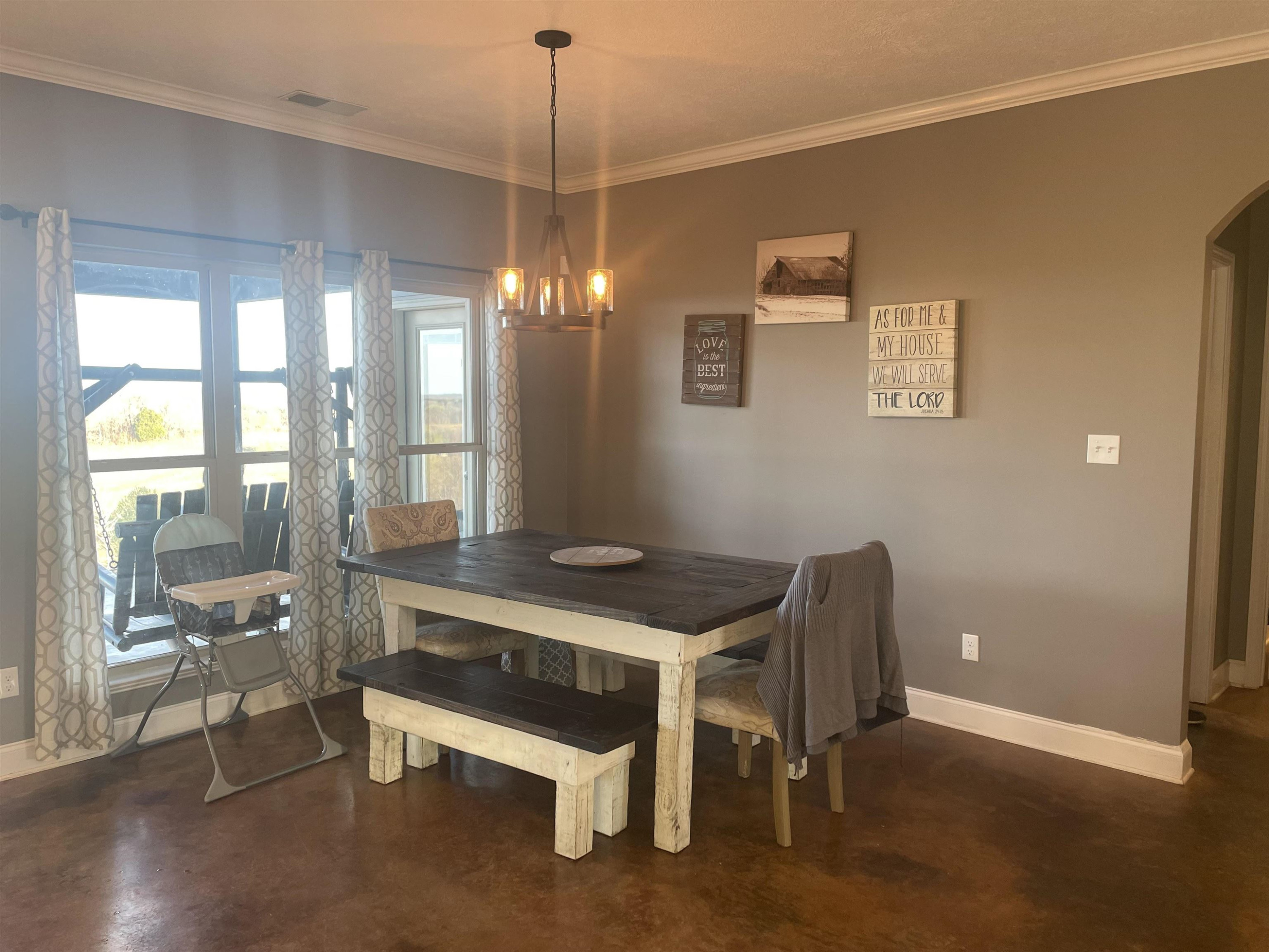 2680 Meacham Road Newbern, TN 38059 - Photo 8 of 13 a view of a livingroom with furniture and window