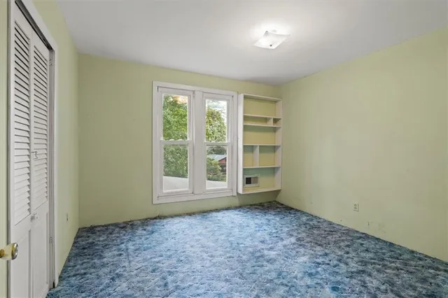 $289,500 | 6010 Kenwood Avenue, Kansas City, MO 64110