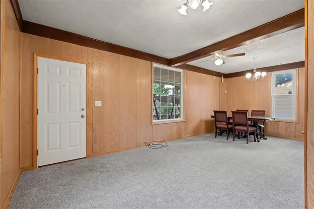 $289,500 | 6010 Kenwood Avenue, Kansas City, MO 64110