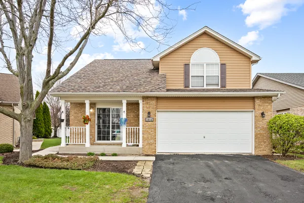 $330,000 | 1014 Edinburgh Court, Joliet, IL 60431