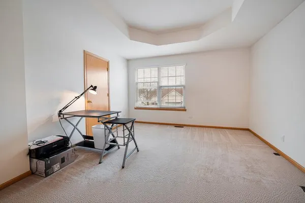 $330,000 | 1014 Edinburgh Court, Joliet, IL 60431