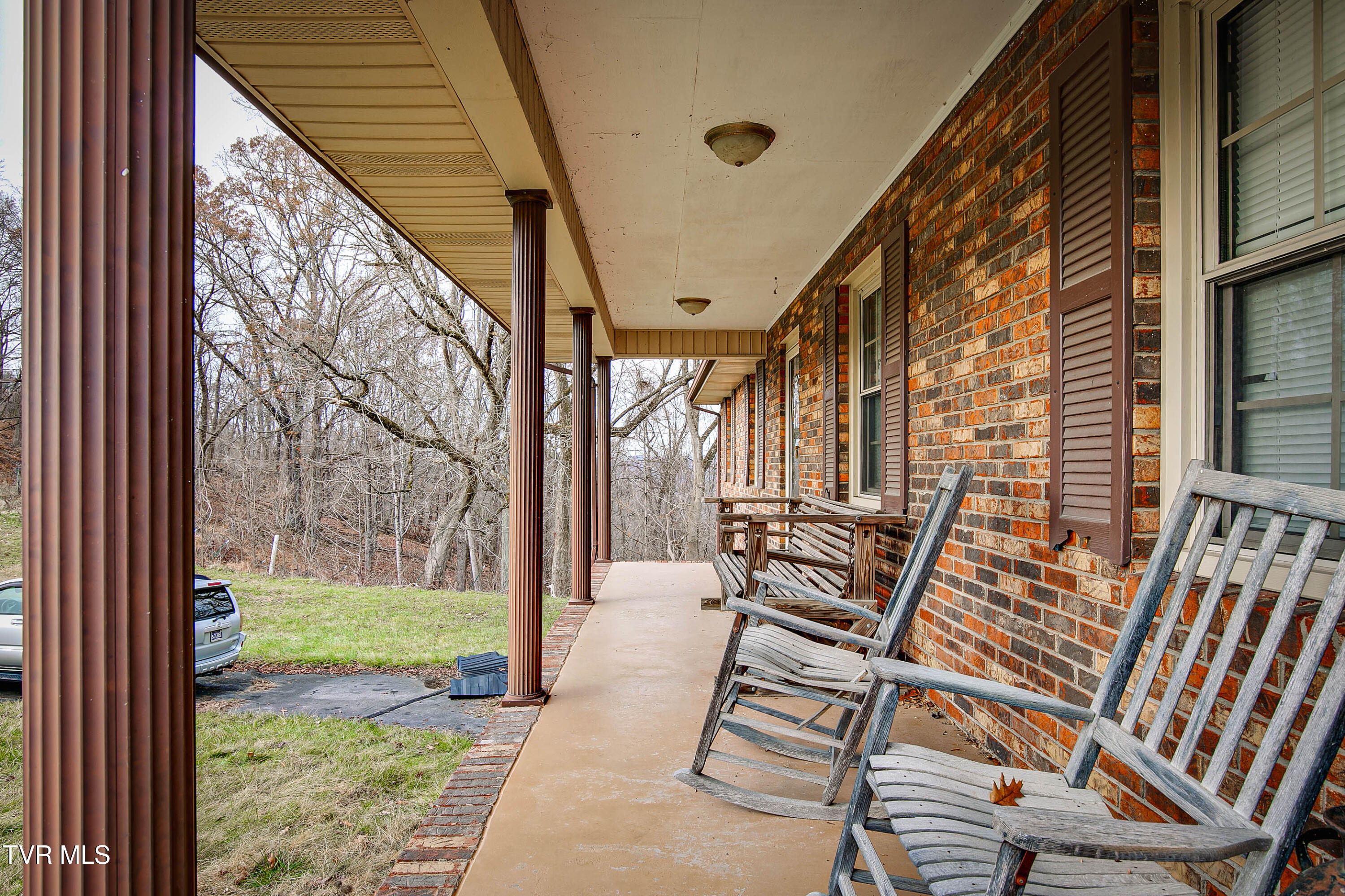 108 Williams Road Kingsport, TN 37660 - Photo 5 of 35 4