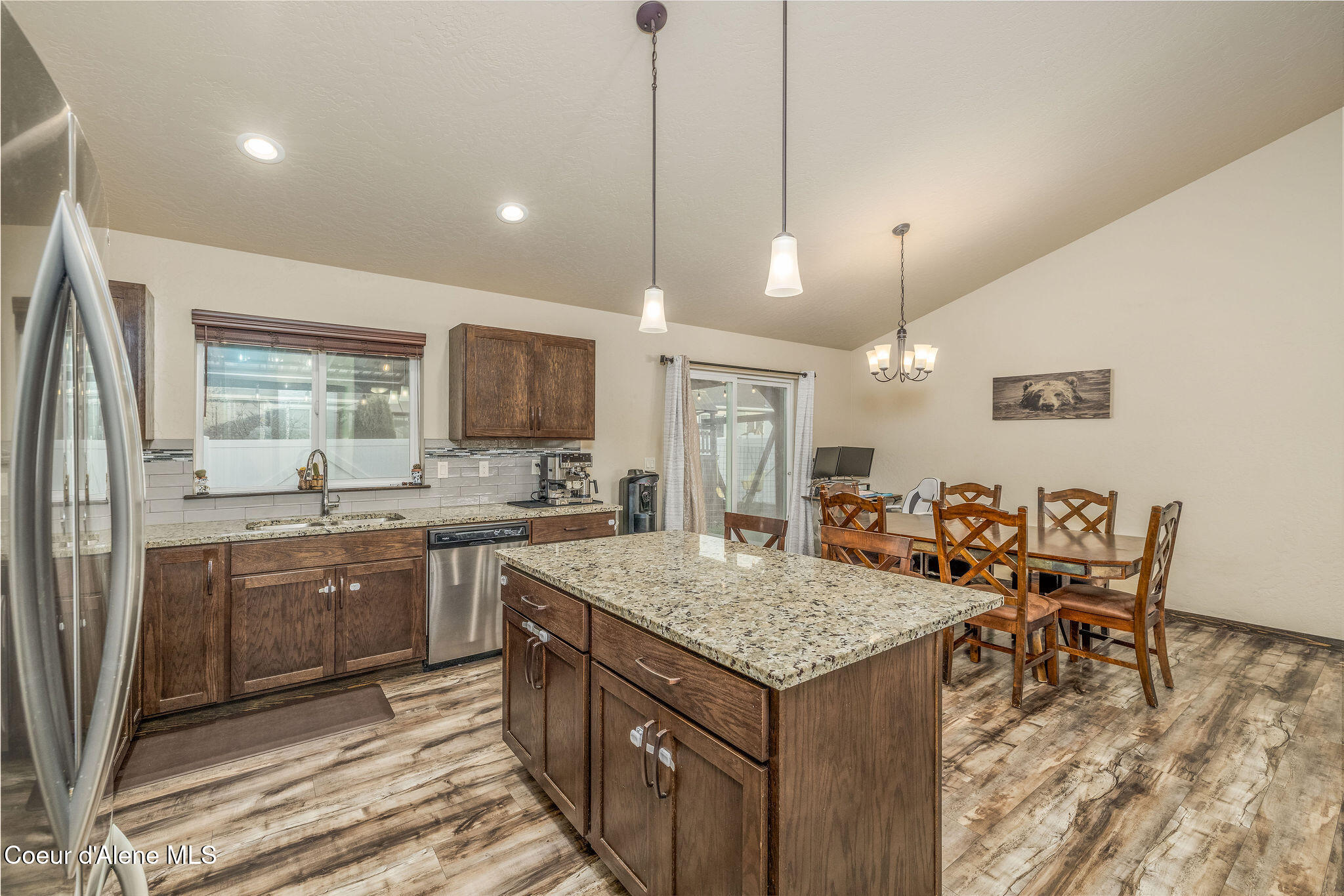 12926 North Bushel Street Rathdrum, ID 83858 - Photo 12 of 34 Kitchen & dining