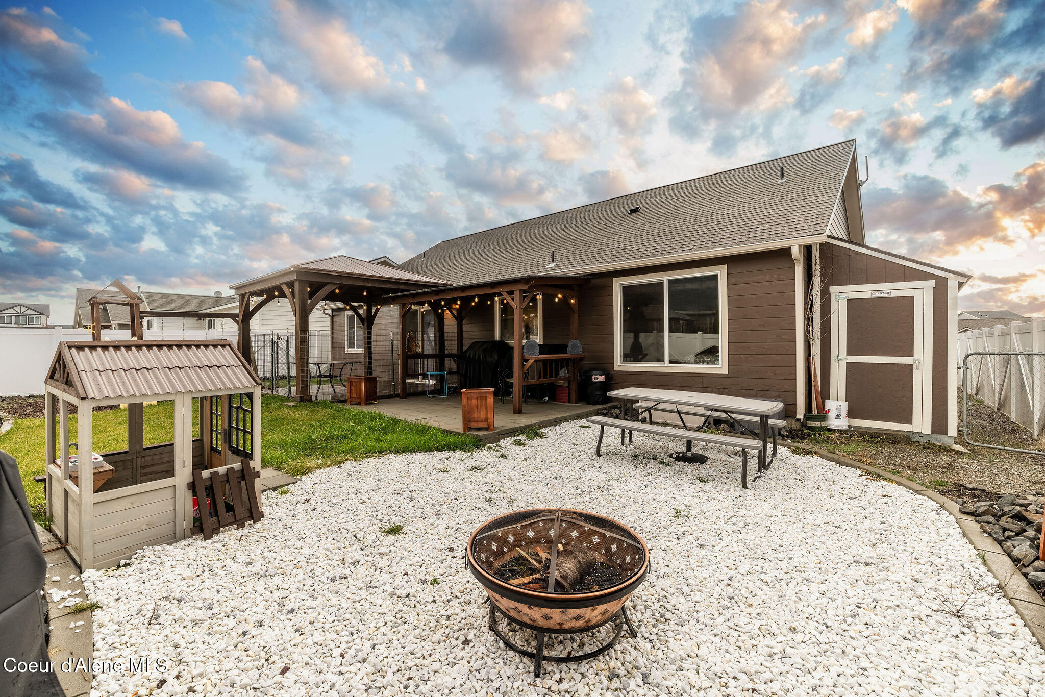 12926 North Bushel Street Rathdrum, ID 83858 - Photo 25 of 34 Back yard