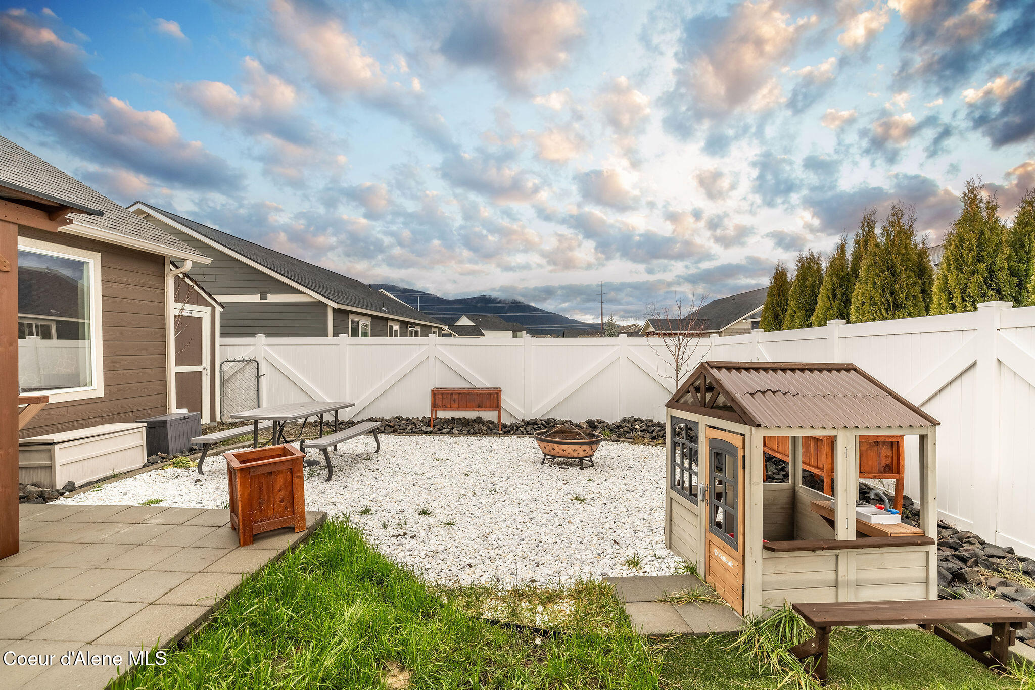 12926 North Bushel Street Rathdrum, ID 83858 - Photo 27 of 34 Back yard