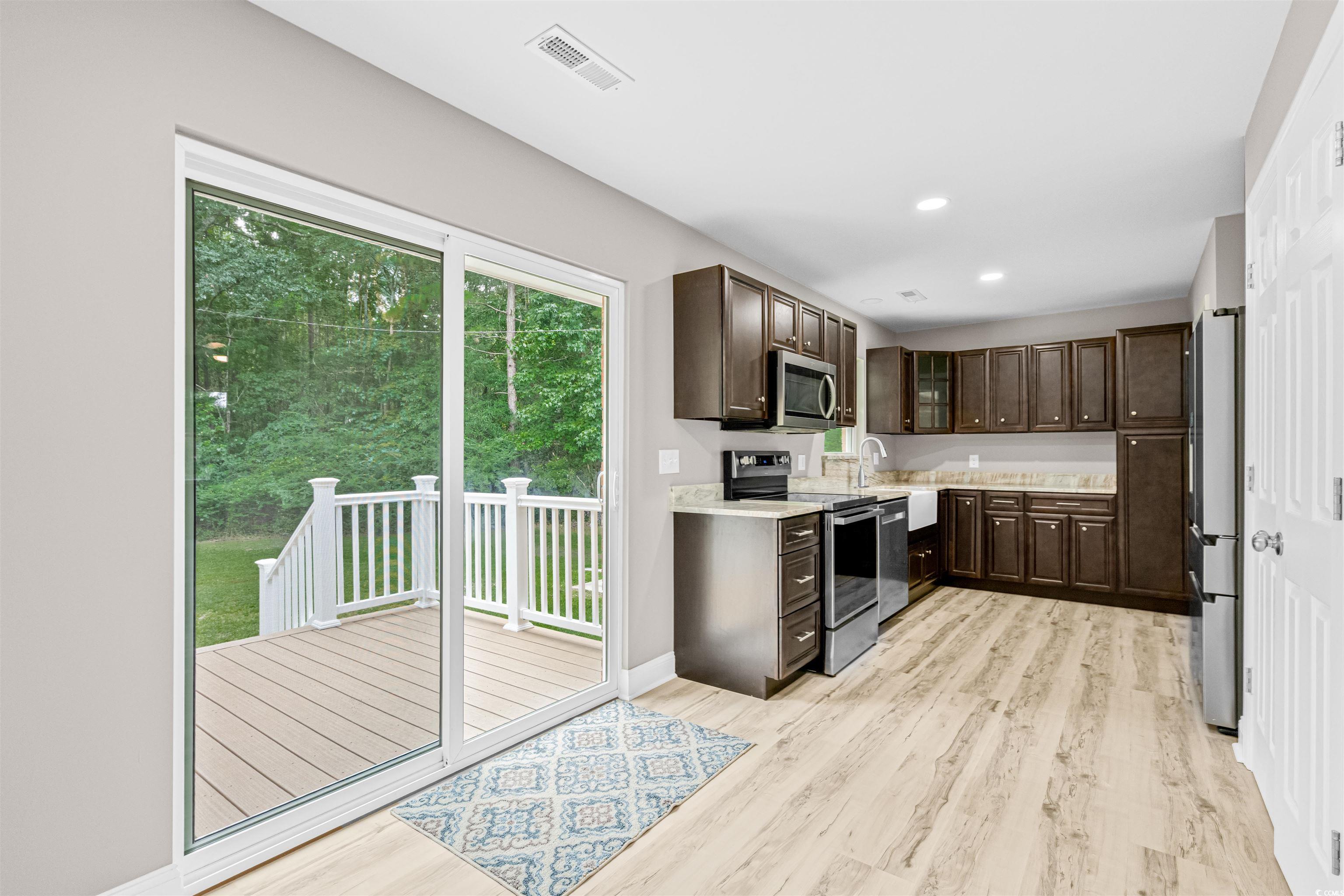 111 Spring Pond Road Hemingway, SC 29554 - Photo 9 of 40