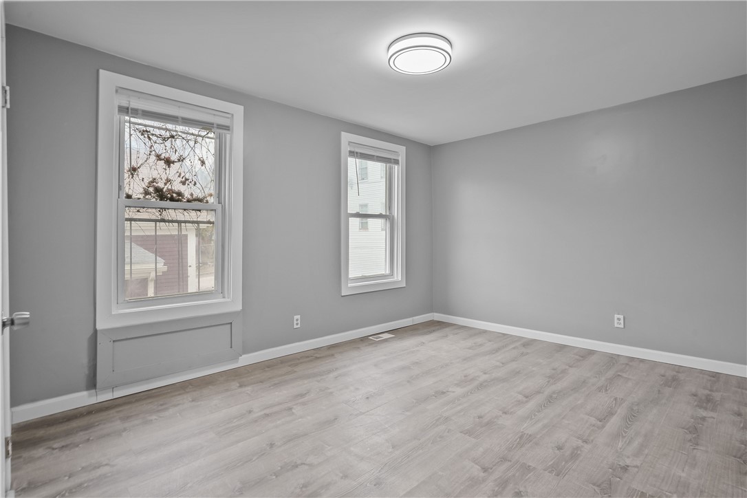 382 River Street Woonsocket, RI 02895 - Photo 11 of 38