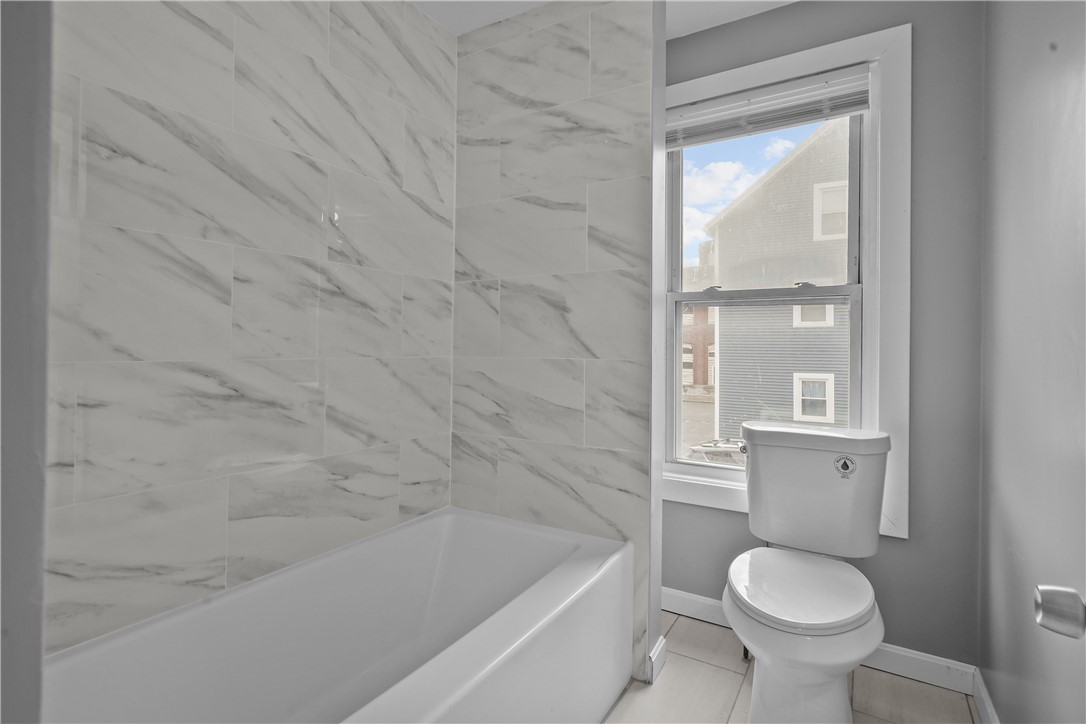382 River Street Woonsocket, RI 02895 - Photo 12 of 38