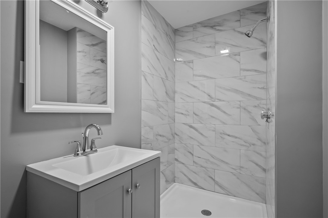 382 River Street Woonsocket, RI 02895 - Photo 23 of 38
