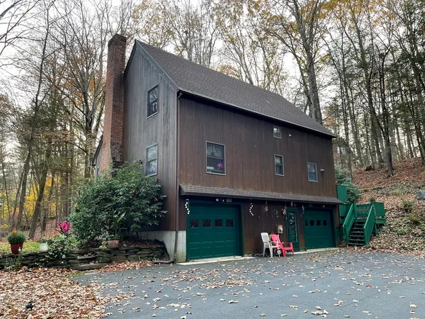 $525,000 | 62 Peabody Lane, Greenfield, MA 01301
