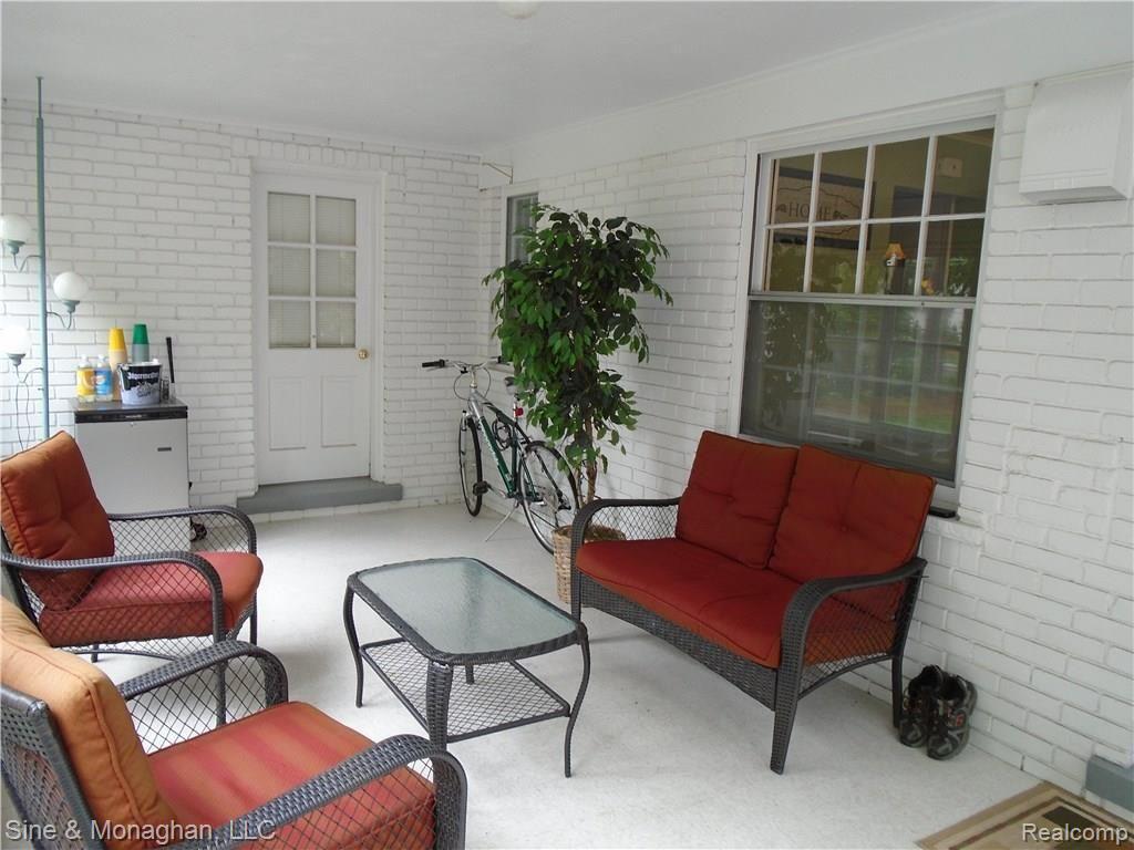 661 Middlesex Road Grosse Pointe Park, MI 48230 - Photo 14 of 32