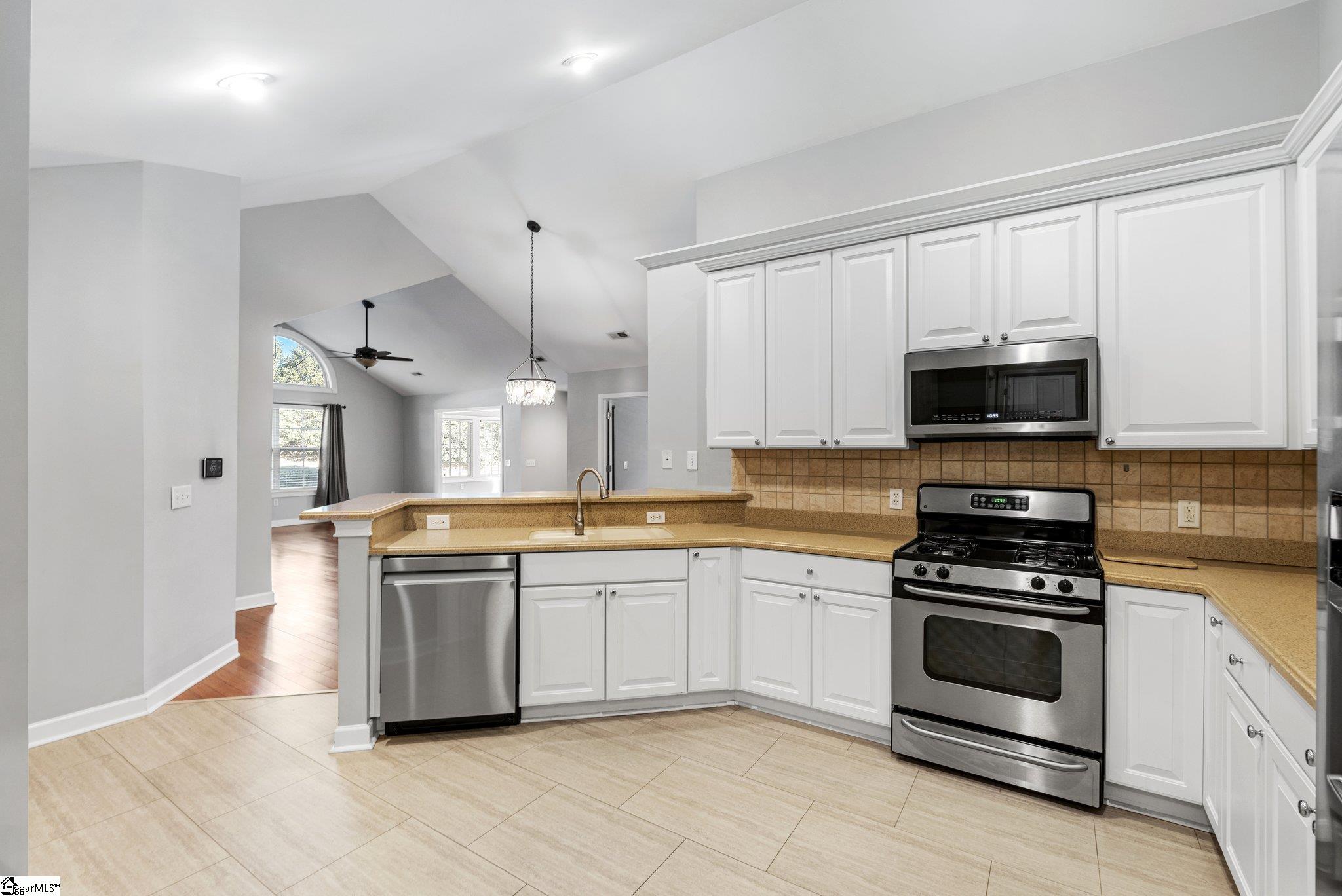 111 Ravines Lane Spartanburg, SC 29301 - Photo 15 of 37 Gallery Image 15