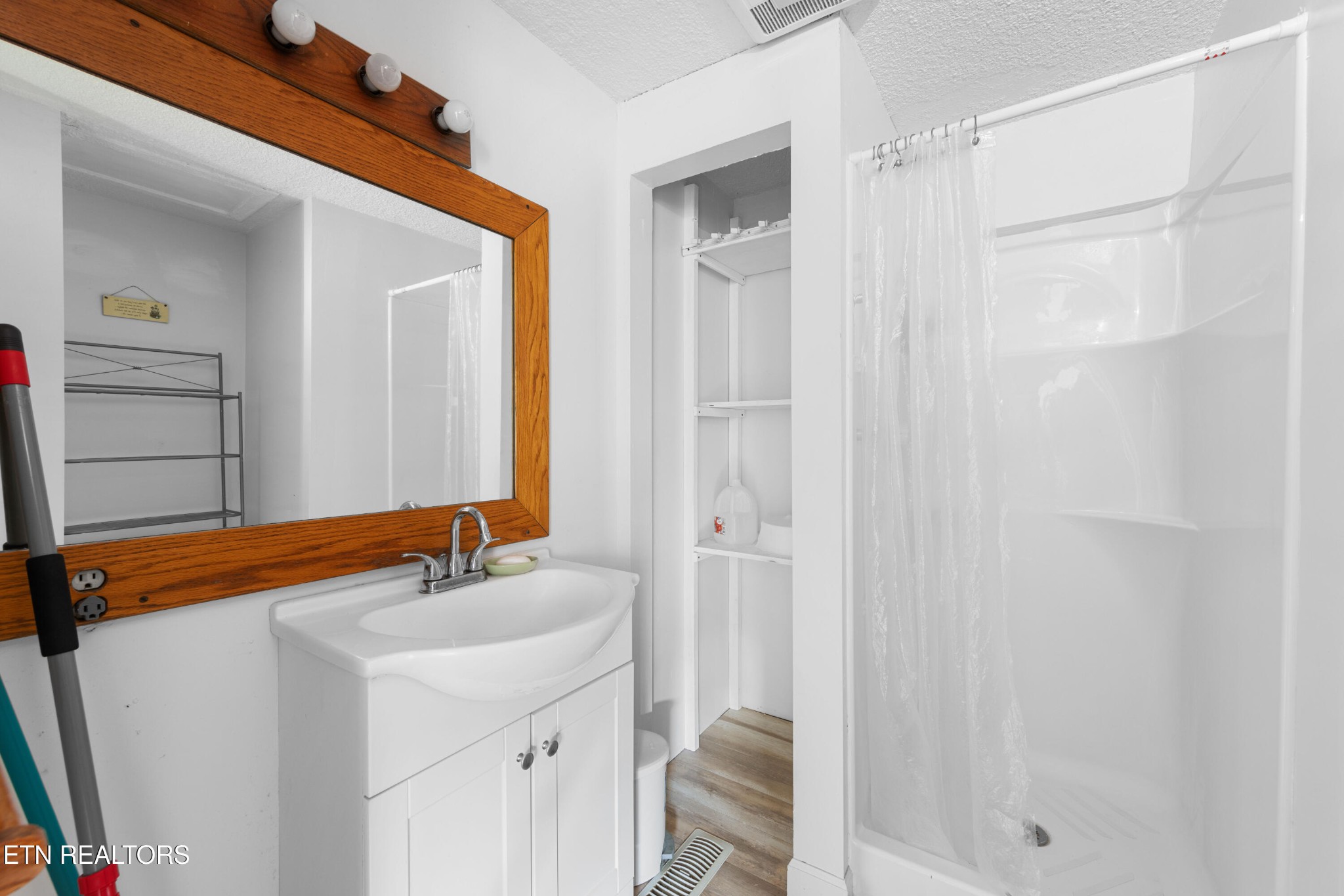 6041 Babelay Road Knoxville, TN 37924 - Photo 17 of 20 Gallery Image 17