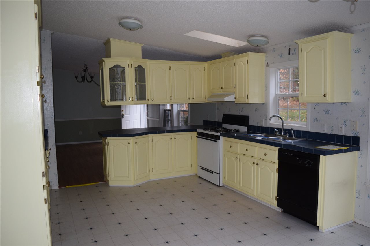 1635 Province Road Strafford, NH 03884 - Photo 7 of 40