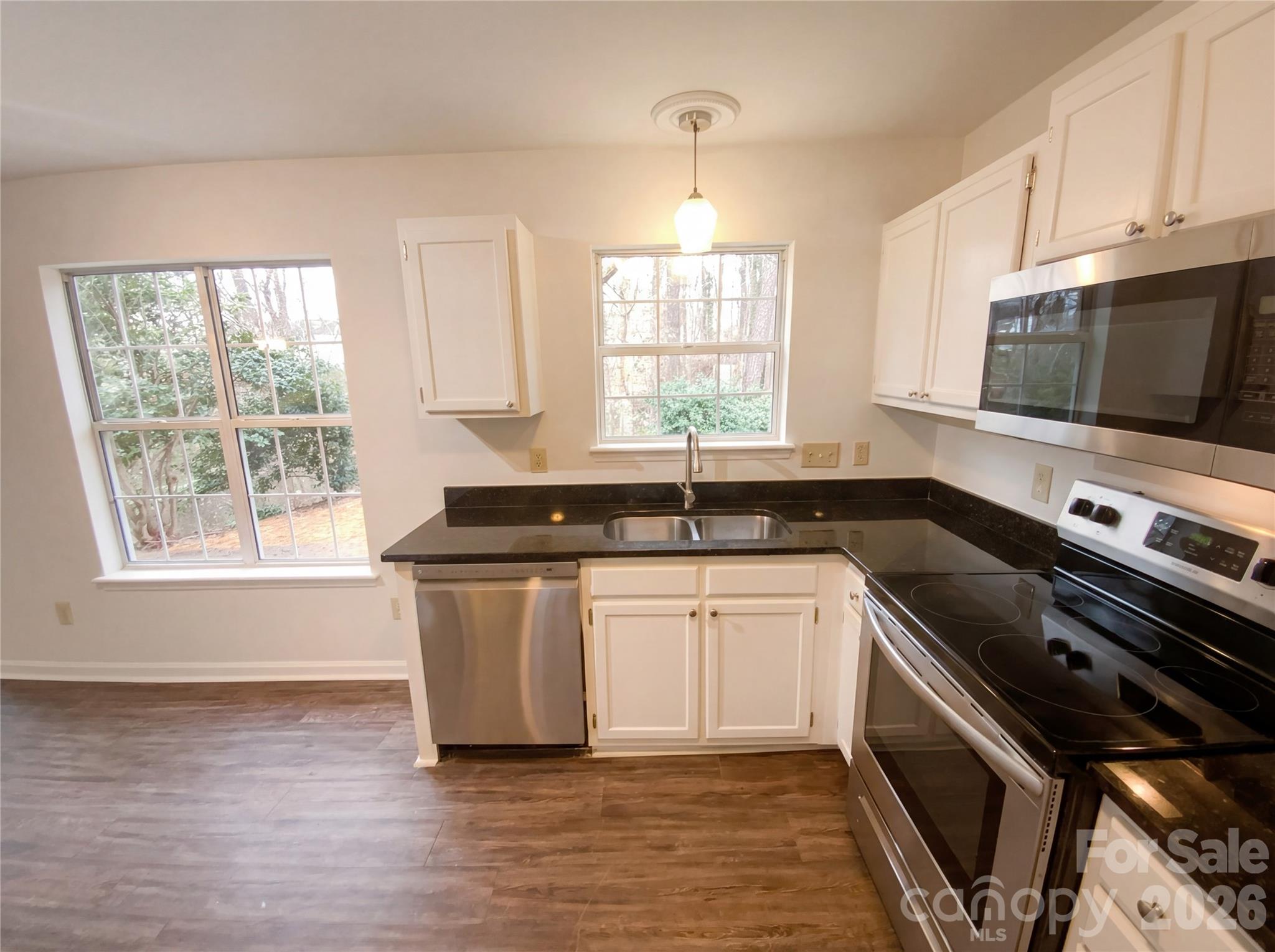 5719 Rocbridge Lane Charlotte, NC 28208 - Photo 12 of 24