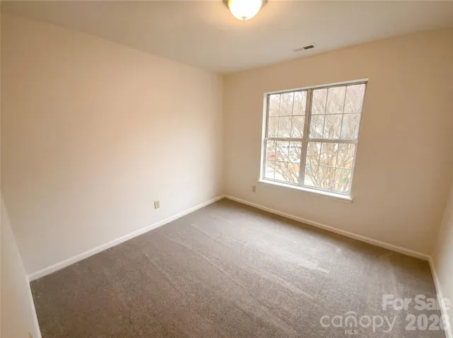 $331,000 | 5719 Rocbridge Lane, Charlotte, NC 28208