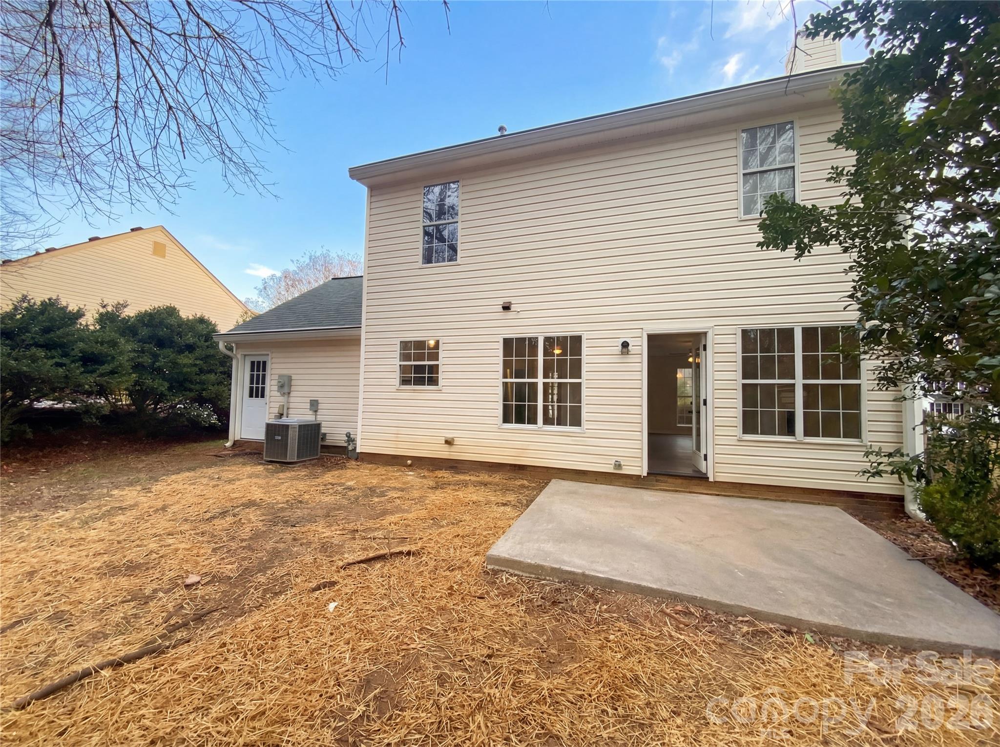 5719 Rocbridge Lane Charlotte, NC 28208 - Photo 5 of 24