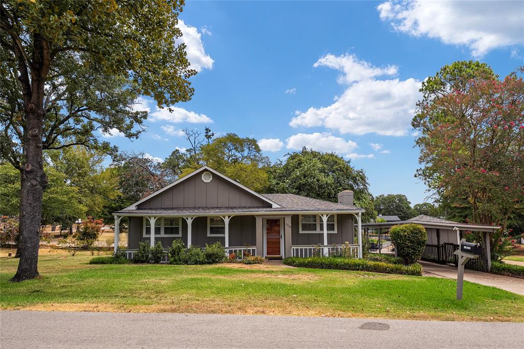 1210 Aloha Road Tool, TX 75143 - Photo 1 of 31 Gallery Image 1